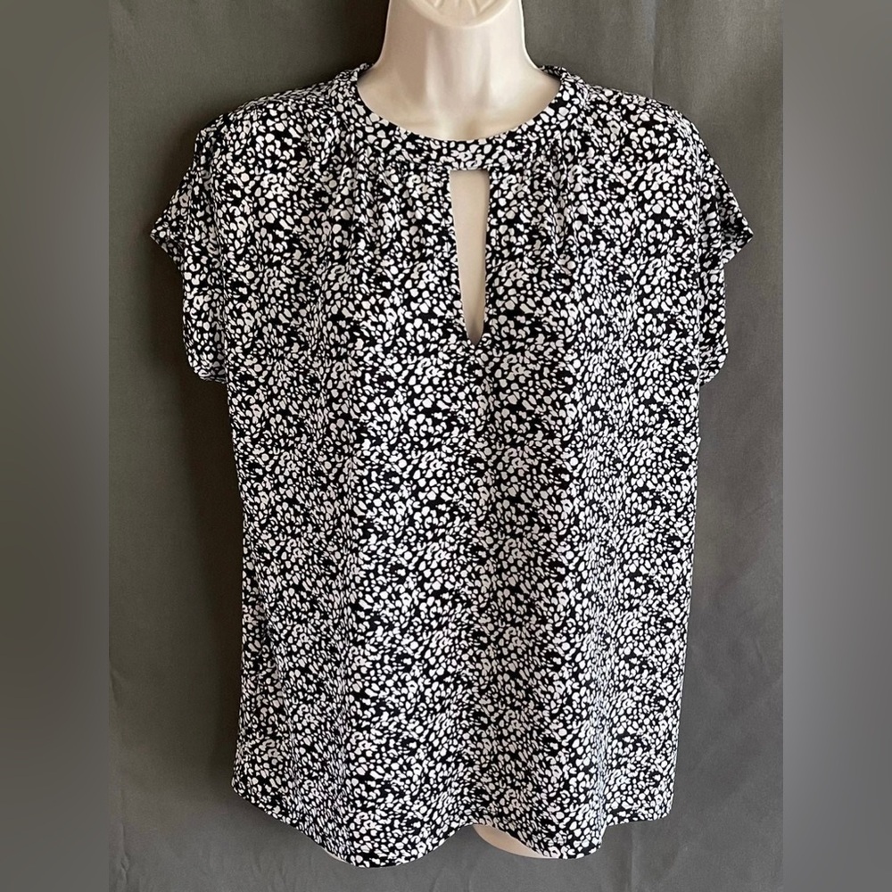 NWT women's summer top Halogen (M)